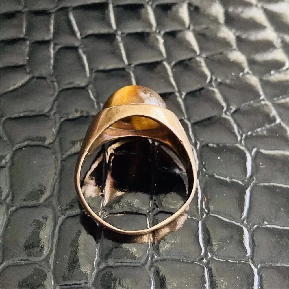 10k Gold Tiger’s Eye Solitaire Signet Estate Ring